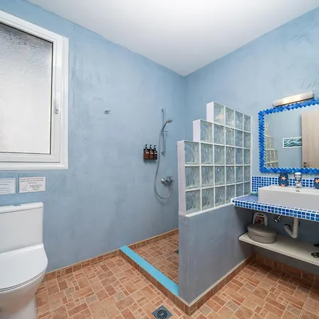 Dioni Villa *